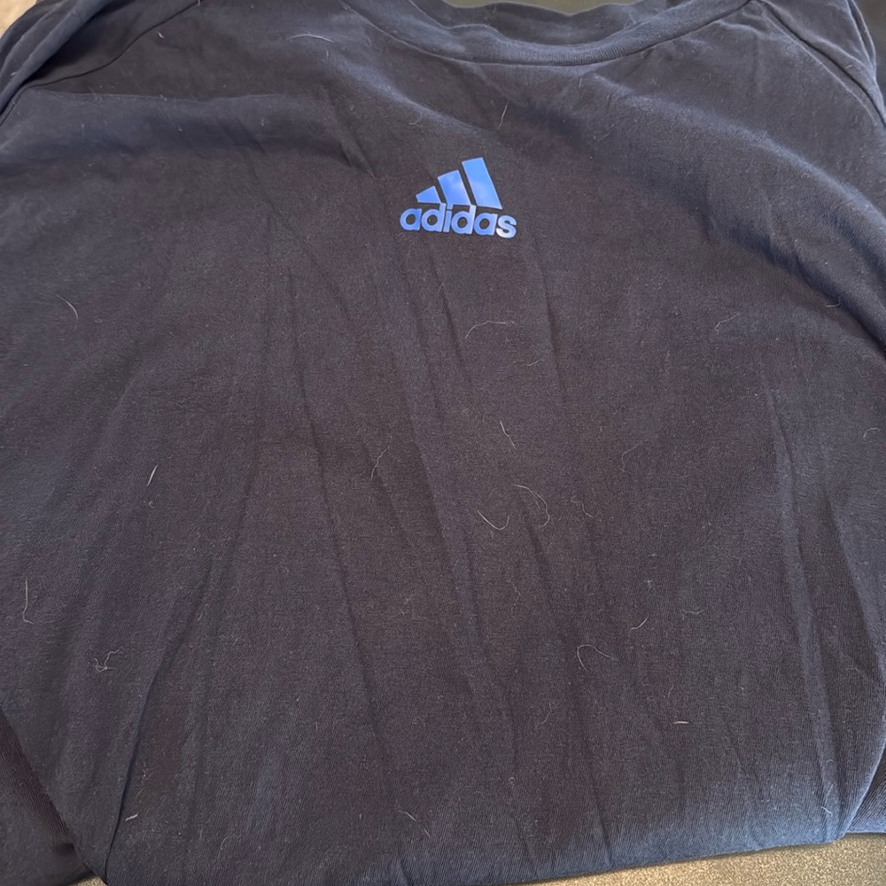 Adidas T-Shirt